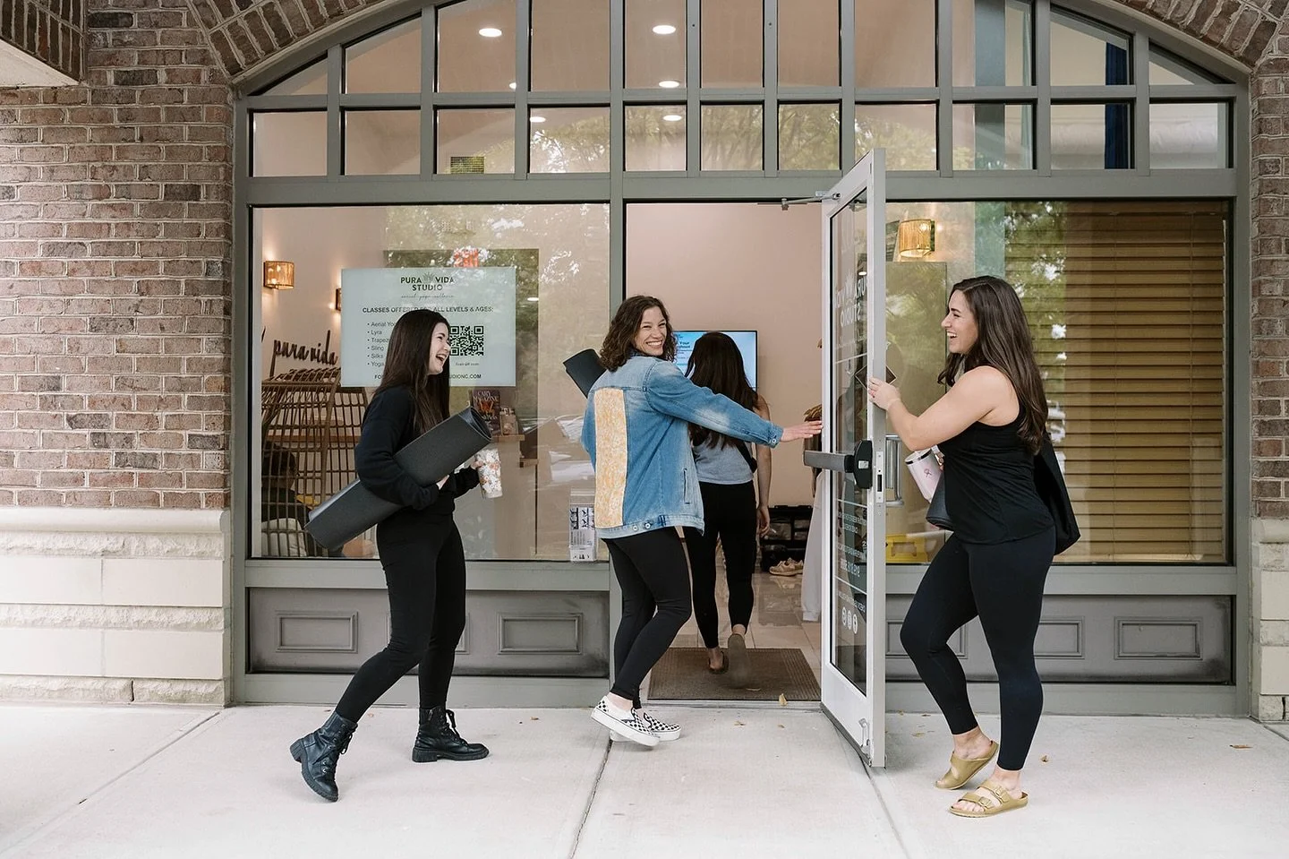 At Pura Vida, our community is something truly special💕
To those already part of our community, thank you for filling this space with connection, giggles, and support. You make Pura Vida what it is!
To those who haven’t yet joined us, we&rsq