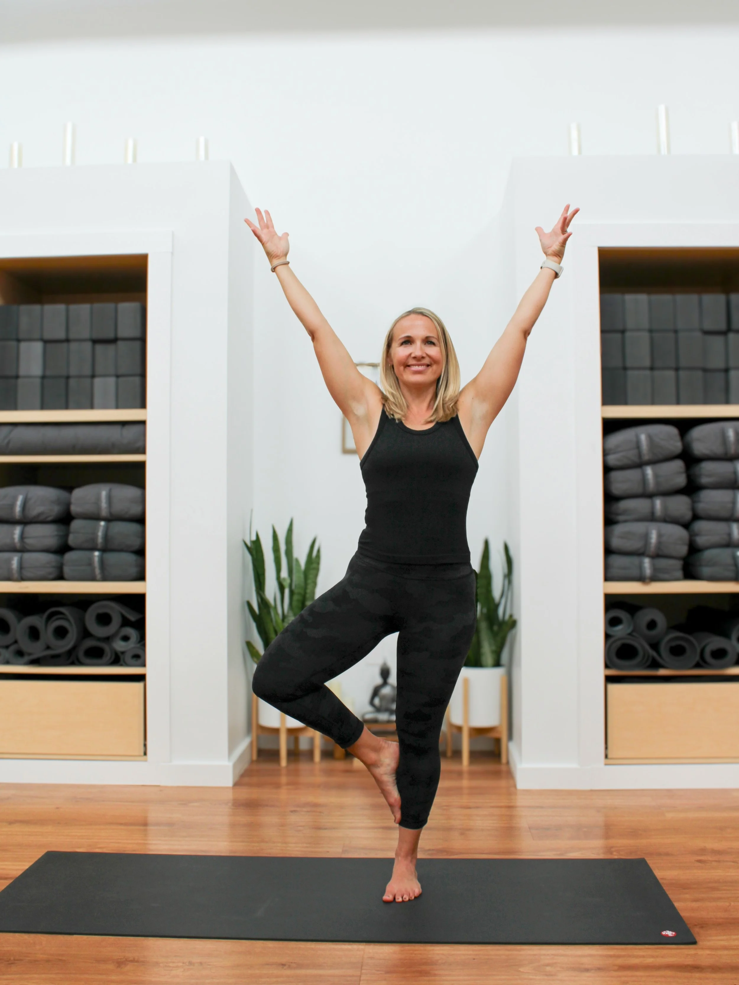 Need Sunday plans? Join us for your new favorite way to start the day with our All Levels Yoga Flow from 11 AM&ndash;12 PM🧘🏻&zwj;♀️

This 60-minute feel-good flow combines movement and breath to build strength, balance, and flexibility while helpin