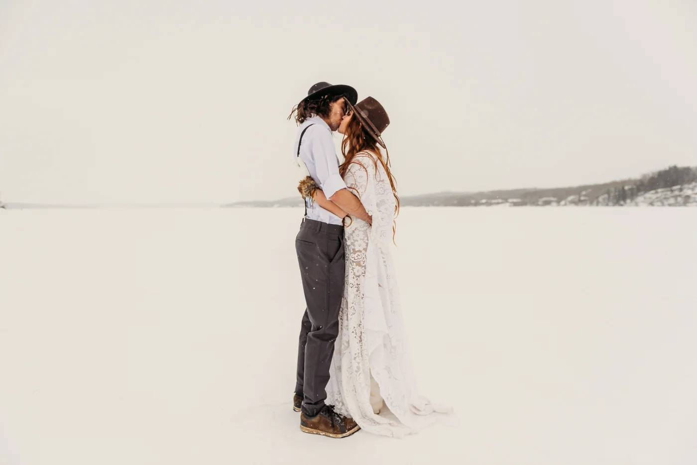 FortSt.John_photographer_TyraEPhotography_Wedding_Couple_Family_Photograhy_DawsonCreek_Elopement_Bride_Boduoir_Portraits-5.jpg