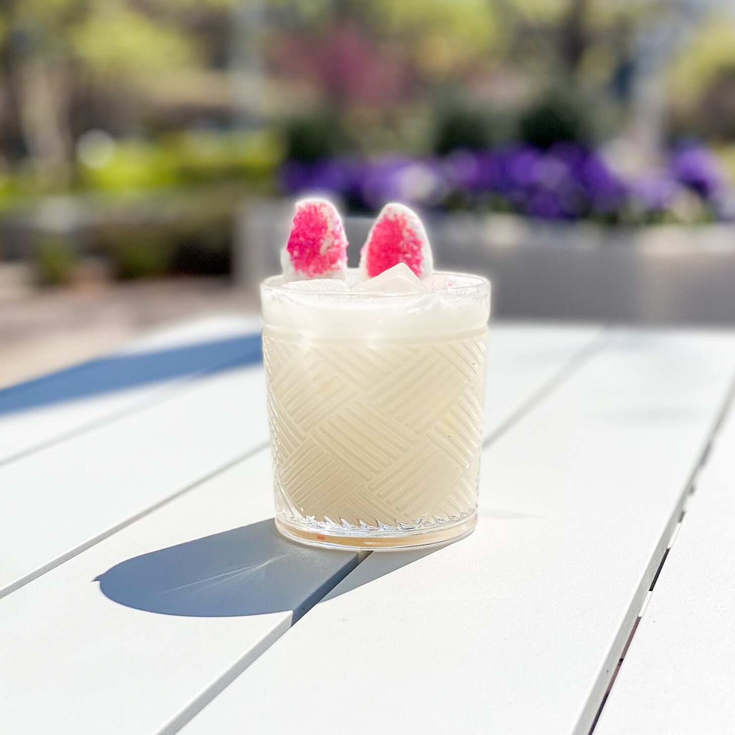 Hop over to the Hill this weekend and spend your weekend Easter celebrations with the best Peeps in South Tulsa! While you're here, ask your waiter to show you the bunny {marg} drink special. 

🥂 ch(Ears) to a great Easter! 🥂

#tulsaeats #tulsafood