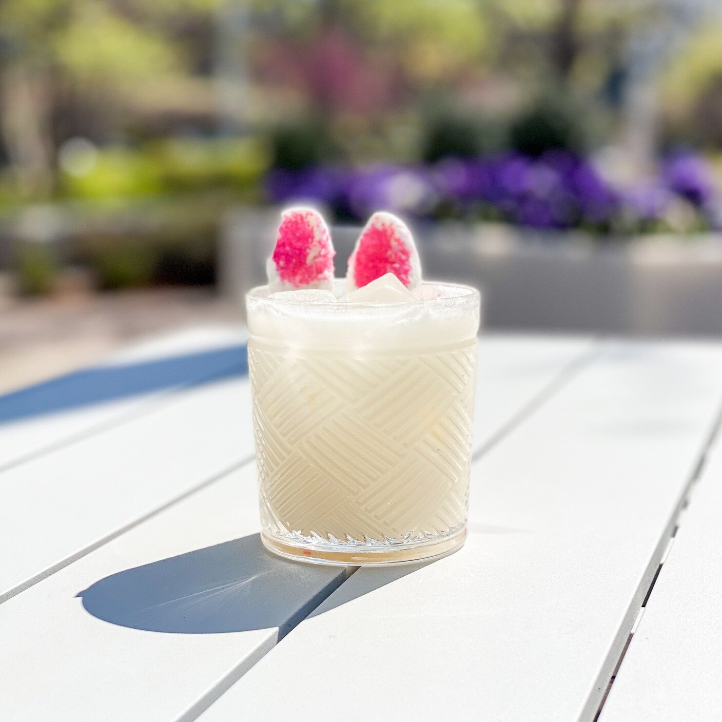 Hop over to itr Brookside this weekend and spend your Easter celebrations with the best Peeps on Brookside! While you're here, ask your waiter to show you the bunny (marg). 

🥂 ch(Ears) to a great Easter! 🥂

#tulsaeats #tulsafoodie #brooksidetulsa