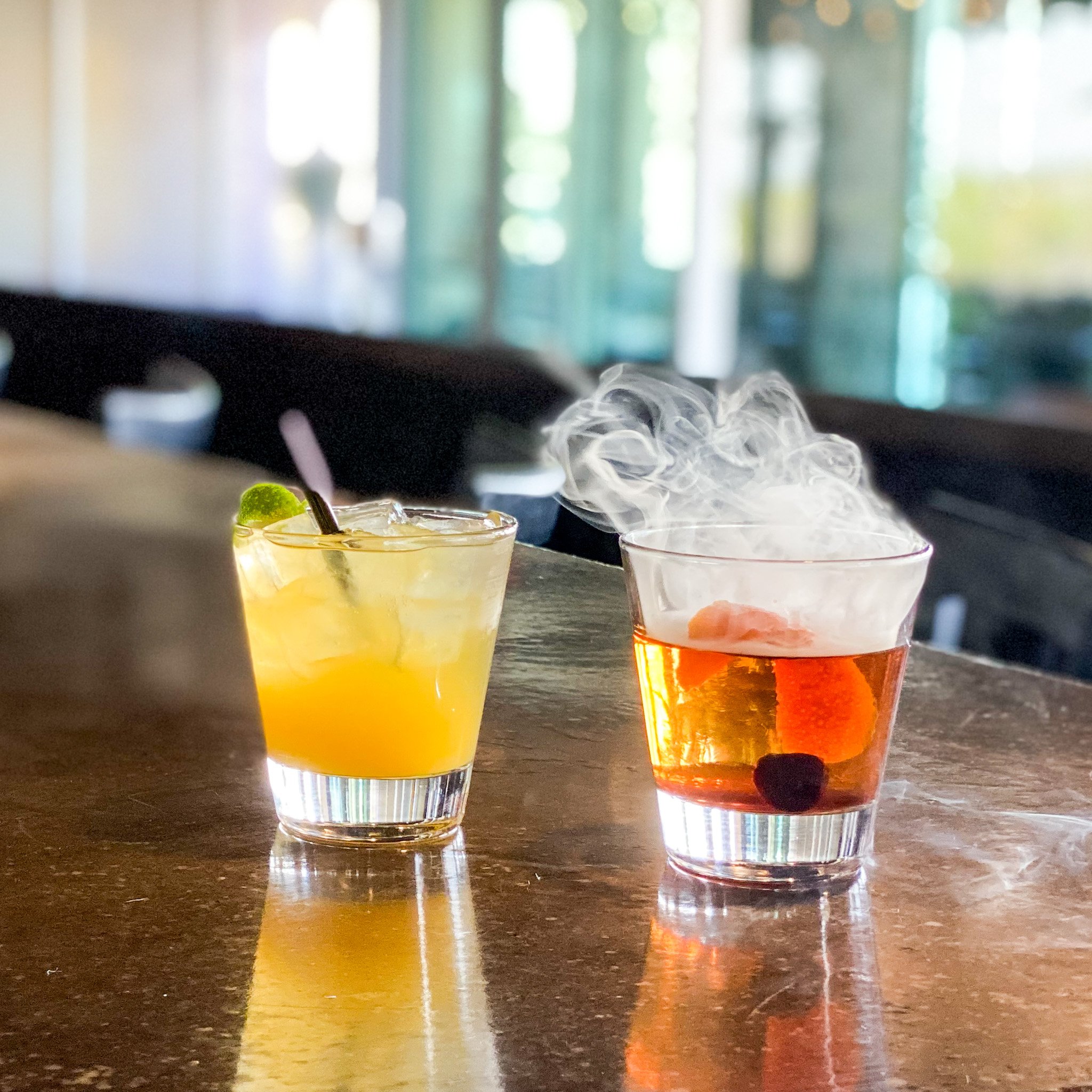 Double tap if you're a whiskey 🥃 lover and love a good Smoked Old Fashioned. Double tap if you're enjoying the mocktail trend and can't wait to try our Mocktail Red Bull Rush 🍹

Cheers to Happy Hour! See you soon. 

Join us for Happy Hour from 3pm 