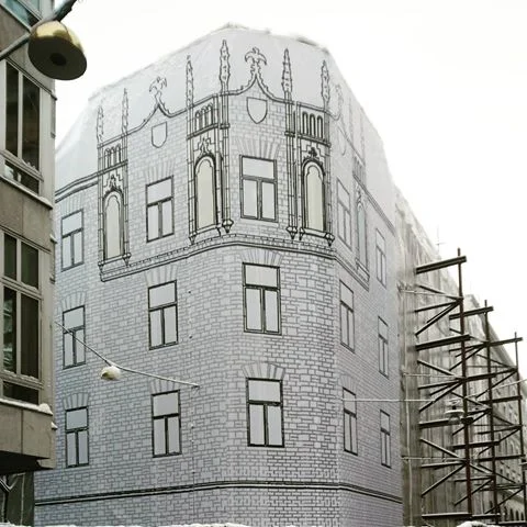 Övertäckning under renoveringstiden.