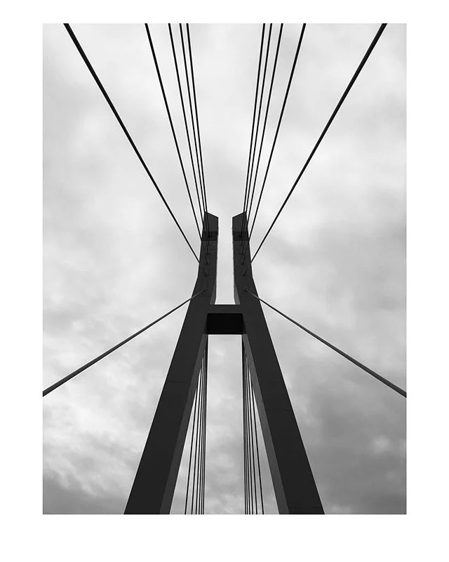 Rarely shoot black and white although might start now. ⚫️⚪️
-
-
-
- #tokyo #photography #architecture #bridge #blackandwhitephotography #blackandwhite #digitalphotography #shotoniphone #japan #summer @marcaaron_