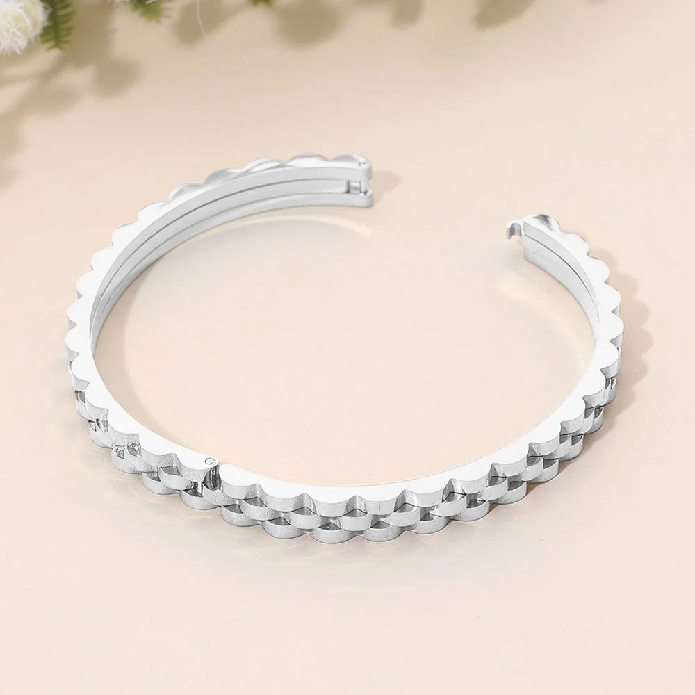 Silver Bracelet 2.jpg