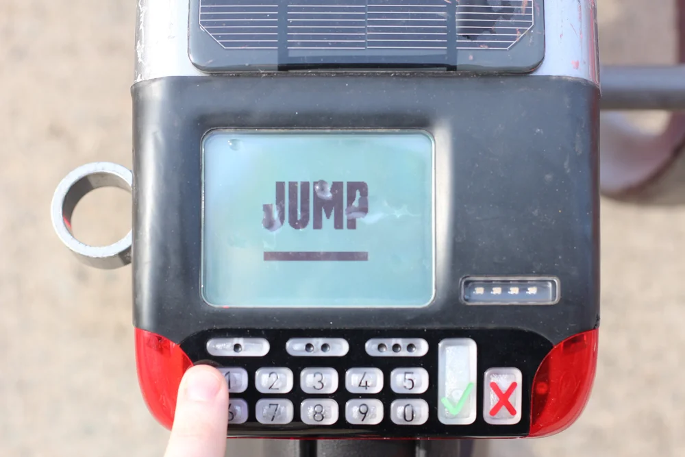 JUMP Bike Screen