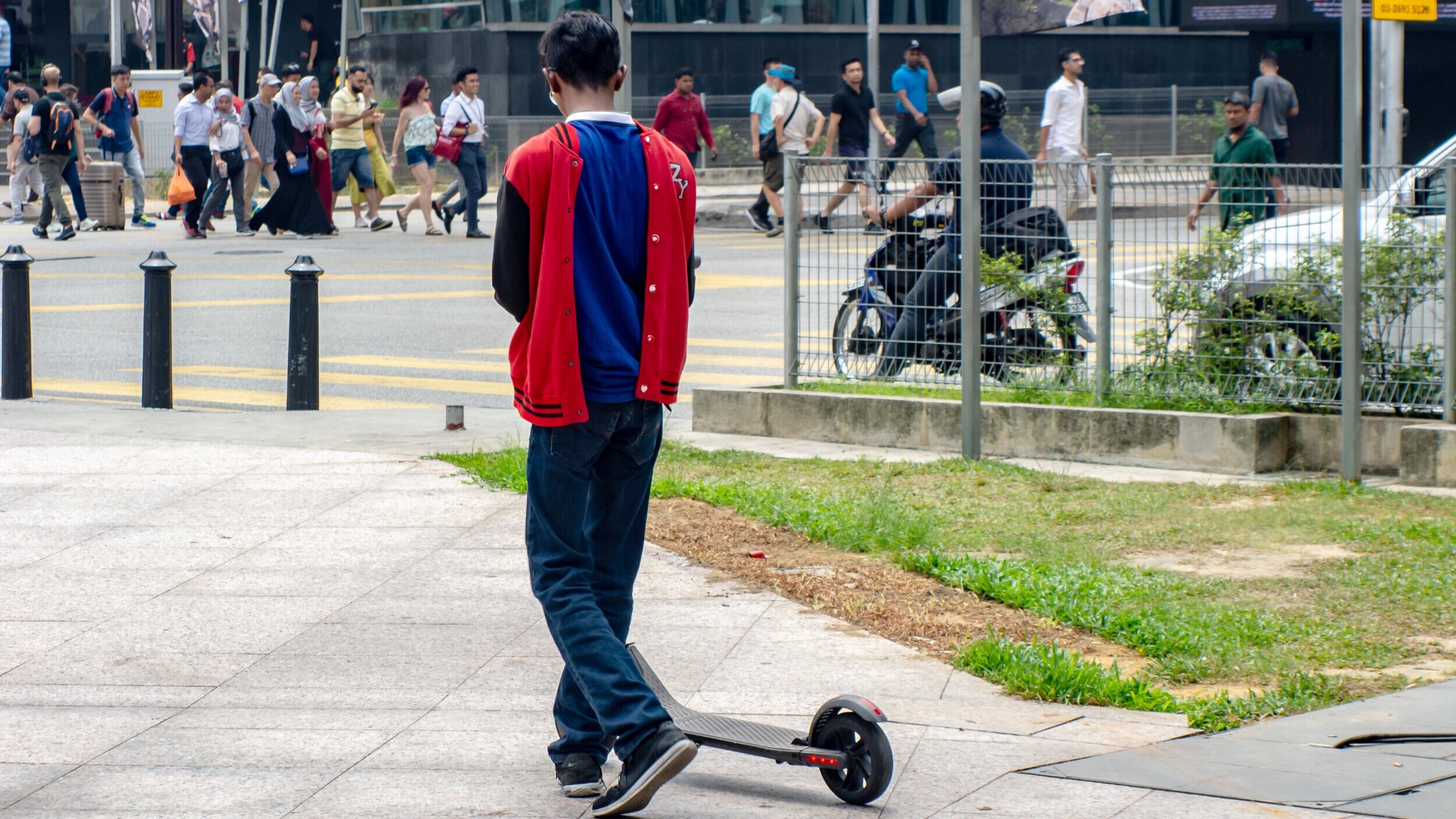 Malaysia beam scooter Beam rolls
