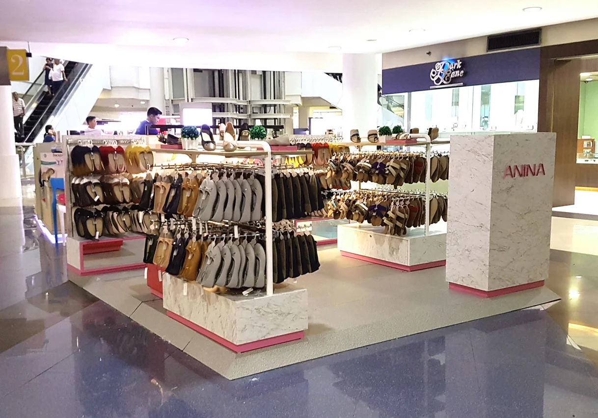 crocs robinsons ermita