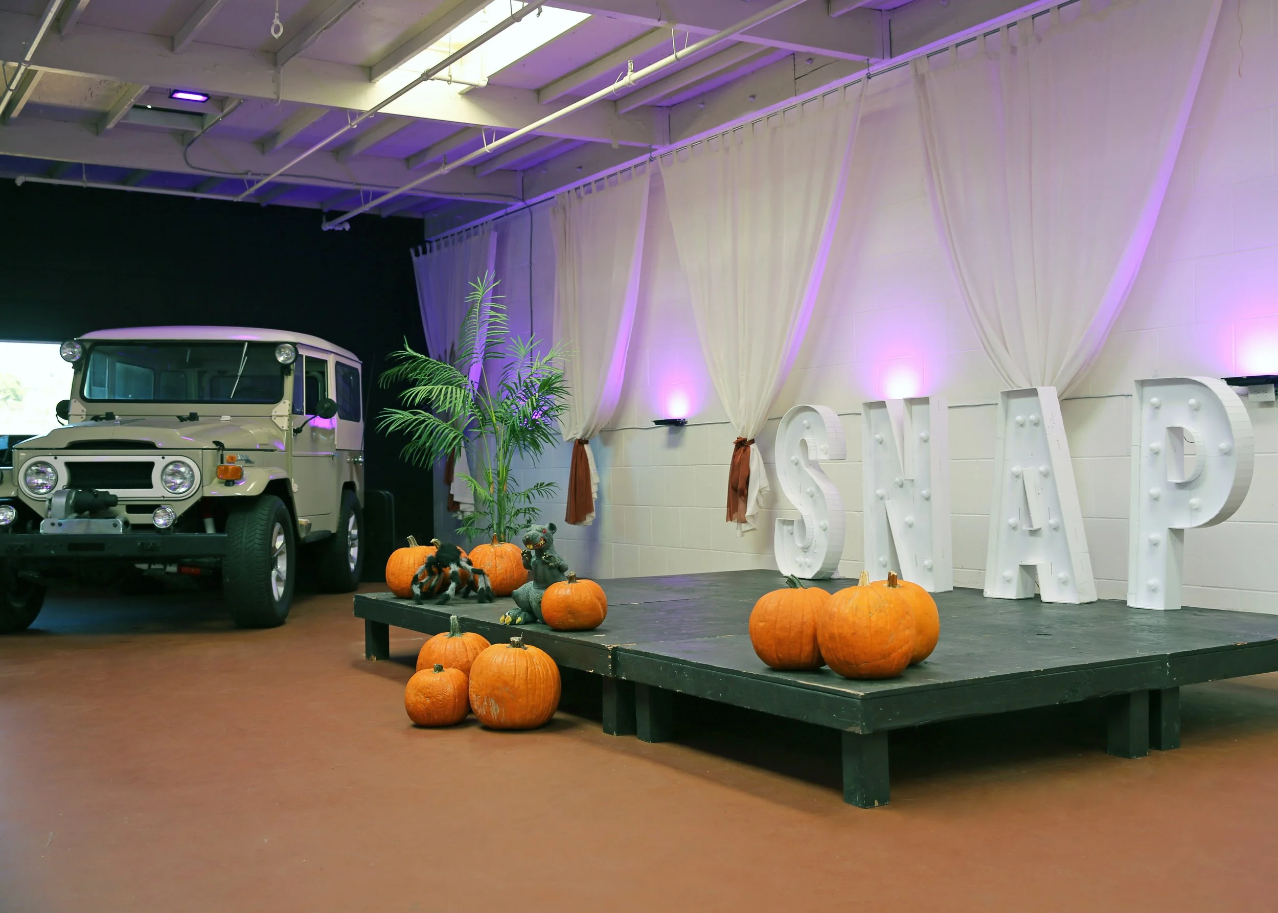 Event Room Stage 1.jpg