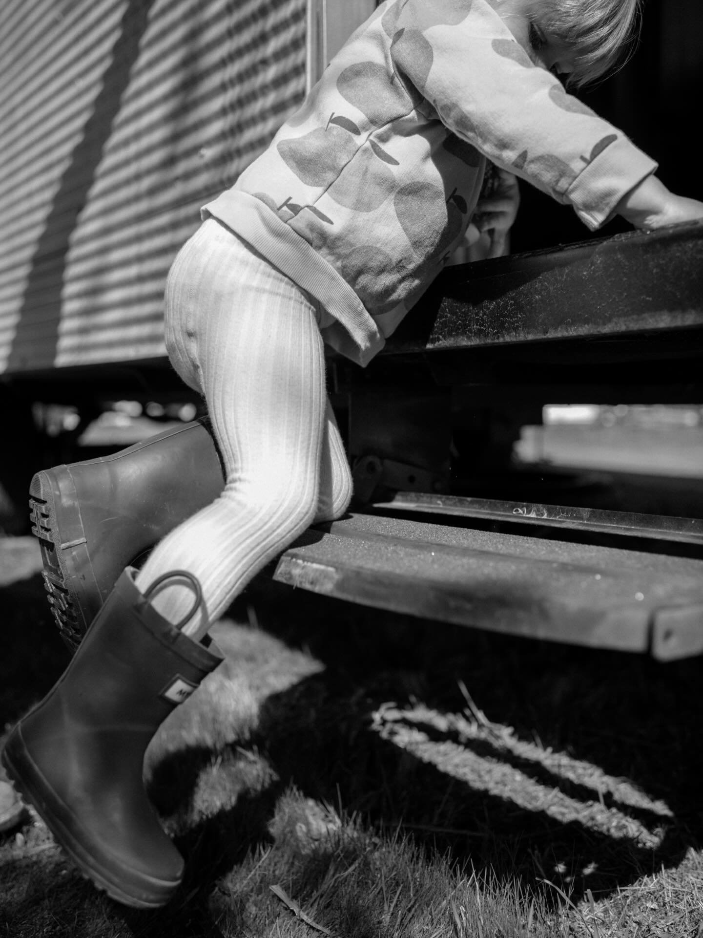 Vintage trailers and family moments &mdash; two things we&rsquo;re endlessly grateful for. 🦃✨
This 1956 Airfloat has become a symbol of the heart behind our work: creating spaces where families can connect, unwind, and make memories like these.
Happ