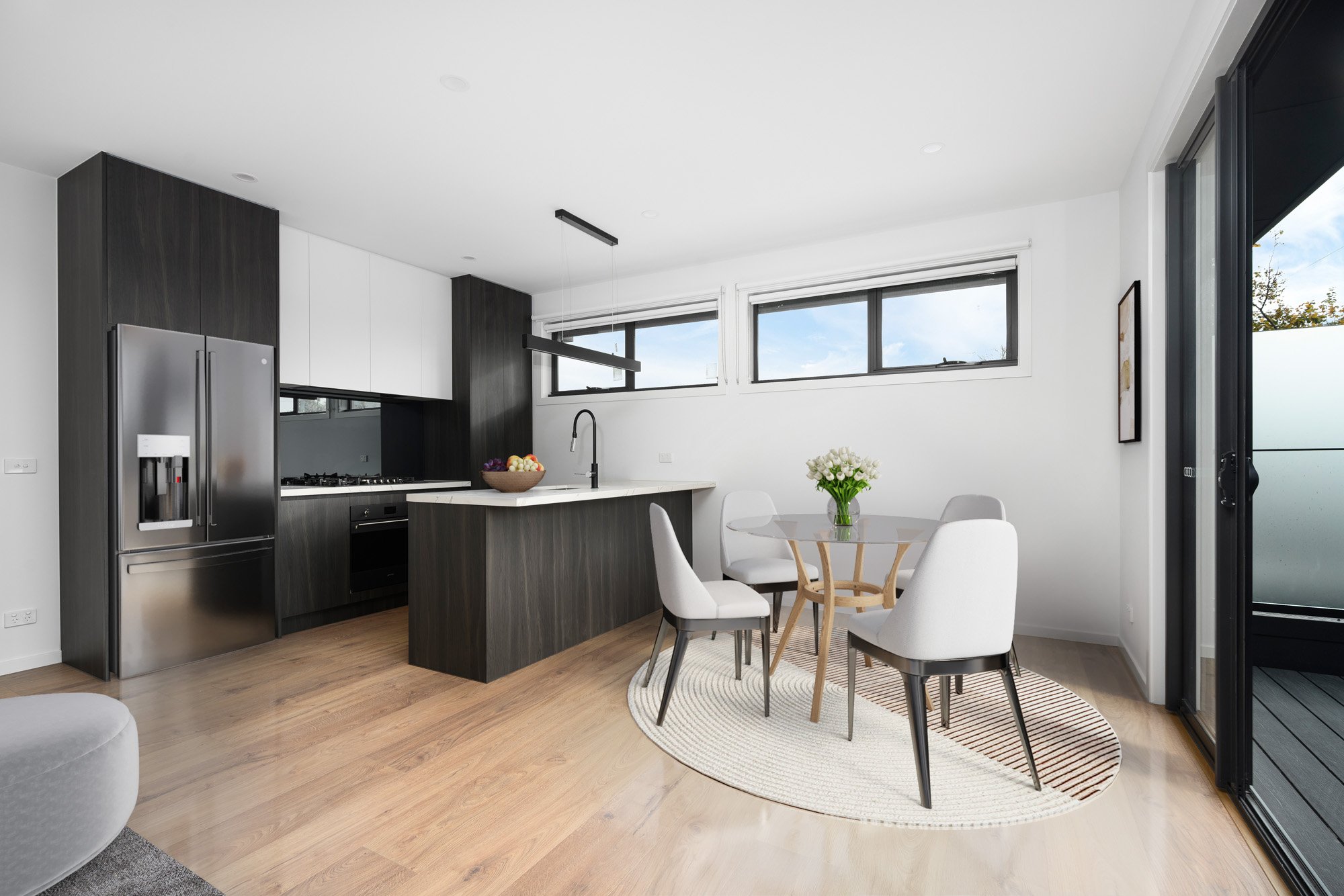 2_Barry st Bentleigh Unit 4-Kitchen.jpg