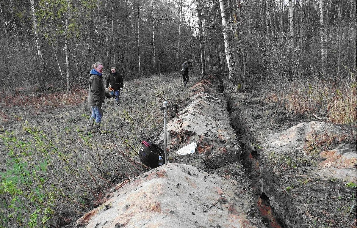 Arheologi prezentē kultūras vērtību apzināšanu “Rail Baltica” trasē