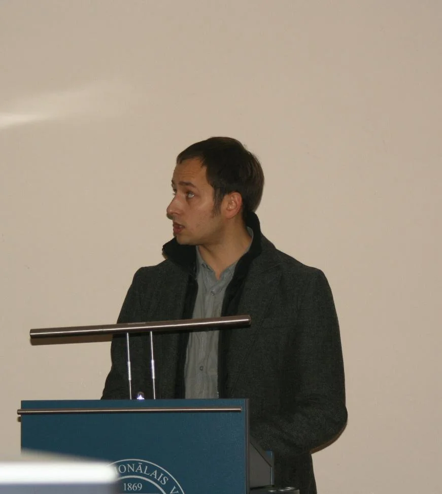 03.jpg