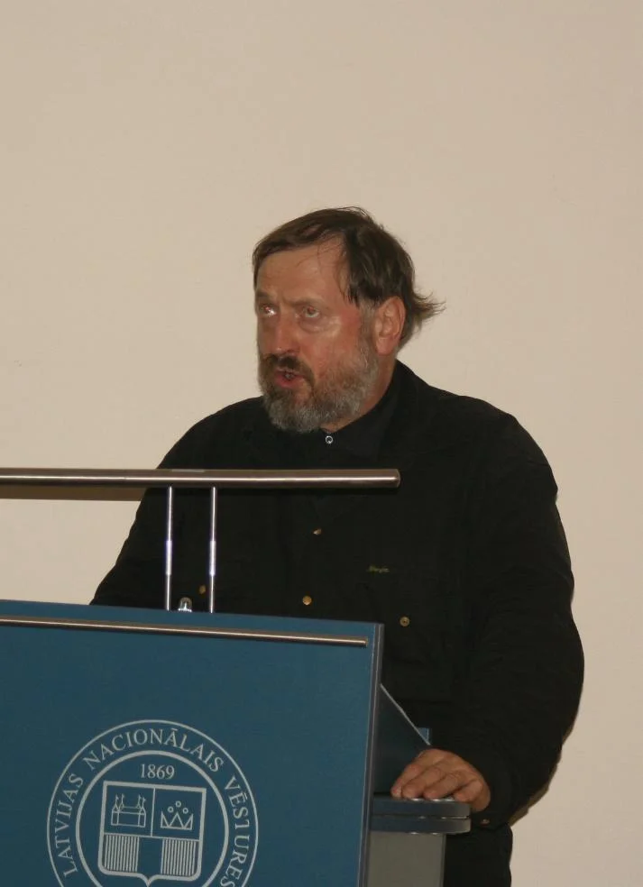 07.jpg