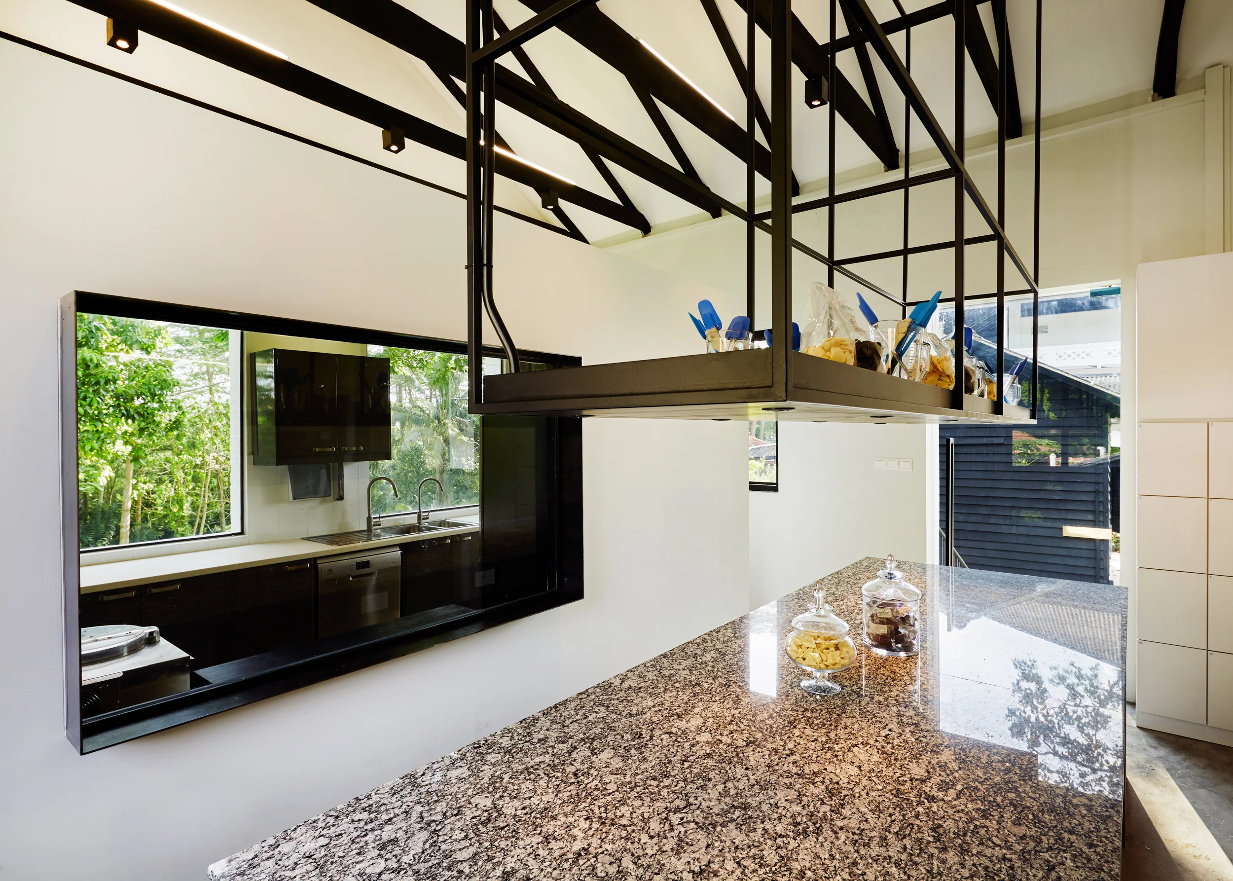 ANJALICHOCOLAT Loewen Road, Singapore design / client: Studio SKLIM