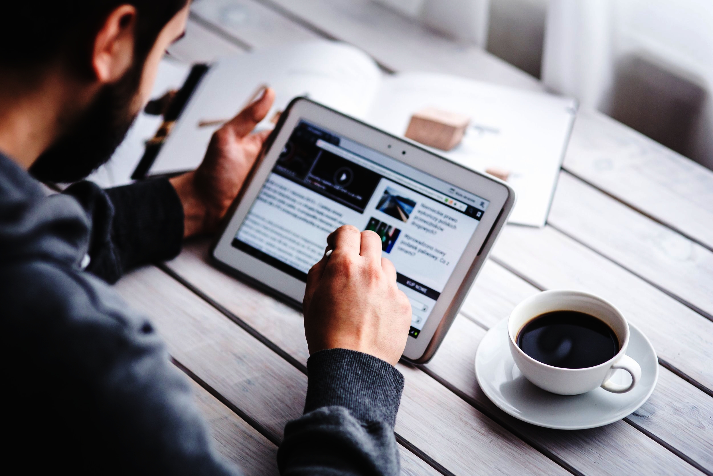 app-browser-coffee-6335.jpg