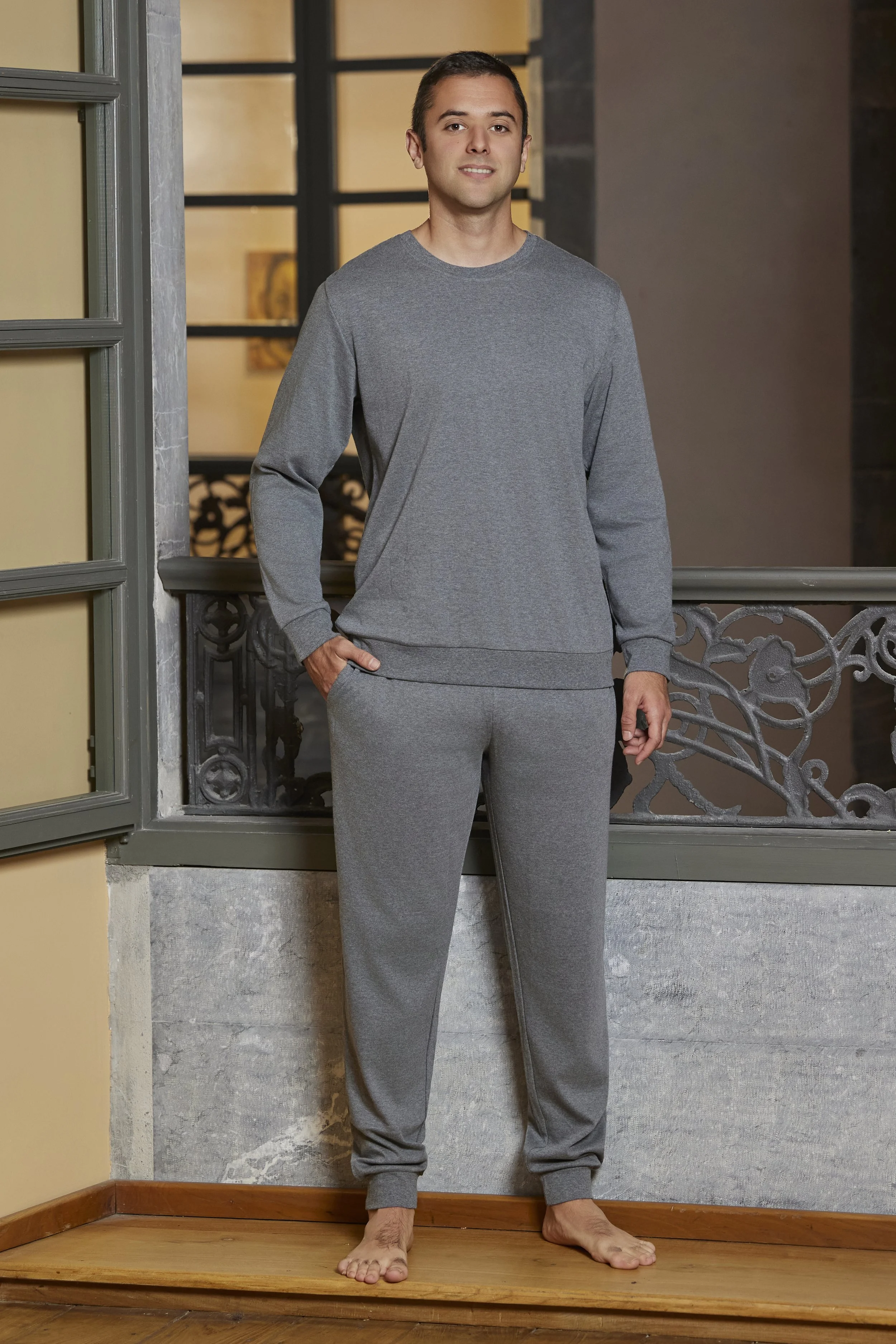 39200-gris.jpg