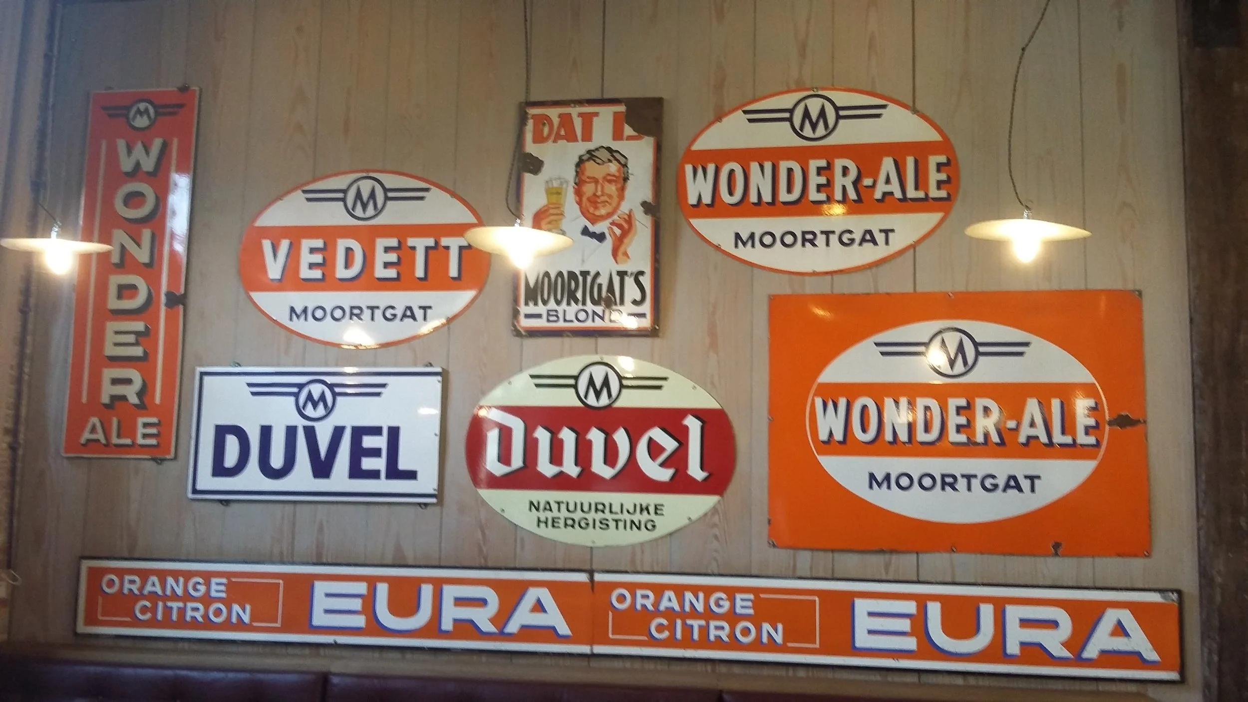 Classic advertising at Duvel tasting room