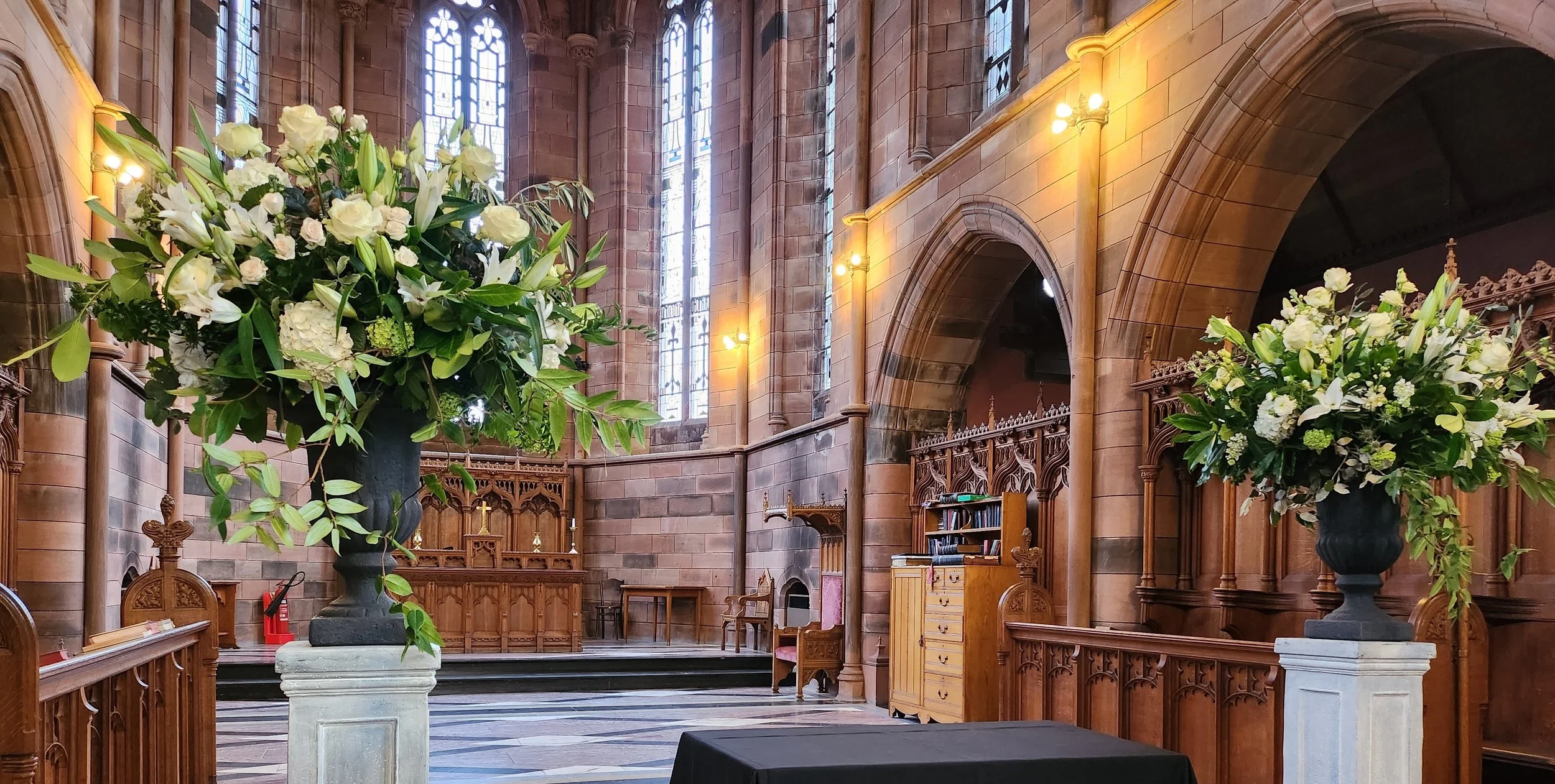  Funeral flowers, Crighton memorial church, Dumfries 