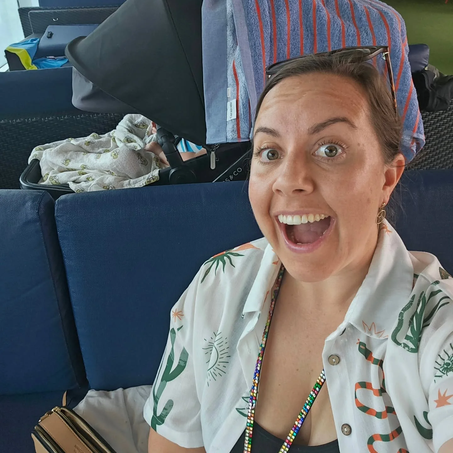 Whilst being away was such a nice pause button 🛳🏝🍹❤️ it also highlighted 

The tiredness
The low energy
The push
Dare I say, burnout symptoms 

And this is the beauty of pause right? We get to be curious and notice. 

Really notice. 

And get radi