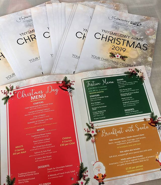 A glimpse of the Christmas menus/ brochures designed and printed a few months back for local restaurants! They all sound scrumptious 😋

#printshop #graphicdesign #graphicshop #print #design #christmasmenu #christmas #menudesign #menu #festive #festi