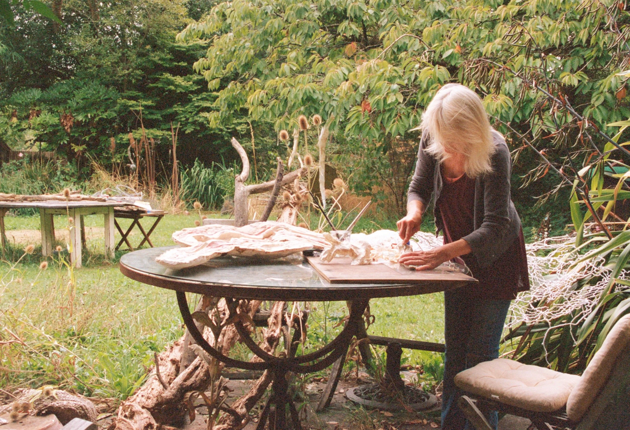 Fiona with work in progress.Photo by Roger Spear.jpeg
