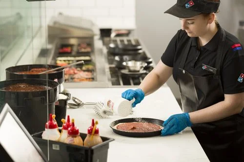 DOMINO'S TREATS MELBOURNE PIZZA LOVERS 