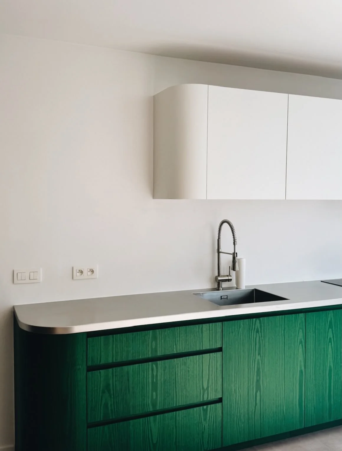 Touches of green across projects.