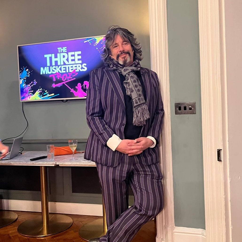 Last night we were excited to be invited to the presentation at the Barn Theatre Cirencester, for the community project of The Three Musketeers play, hosted by @llewelynbowen 

Our client @siddingtonparkrangefordvillage is proud to sponsor @thebarnth