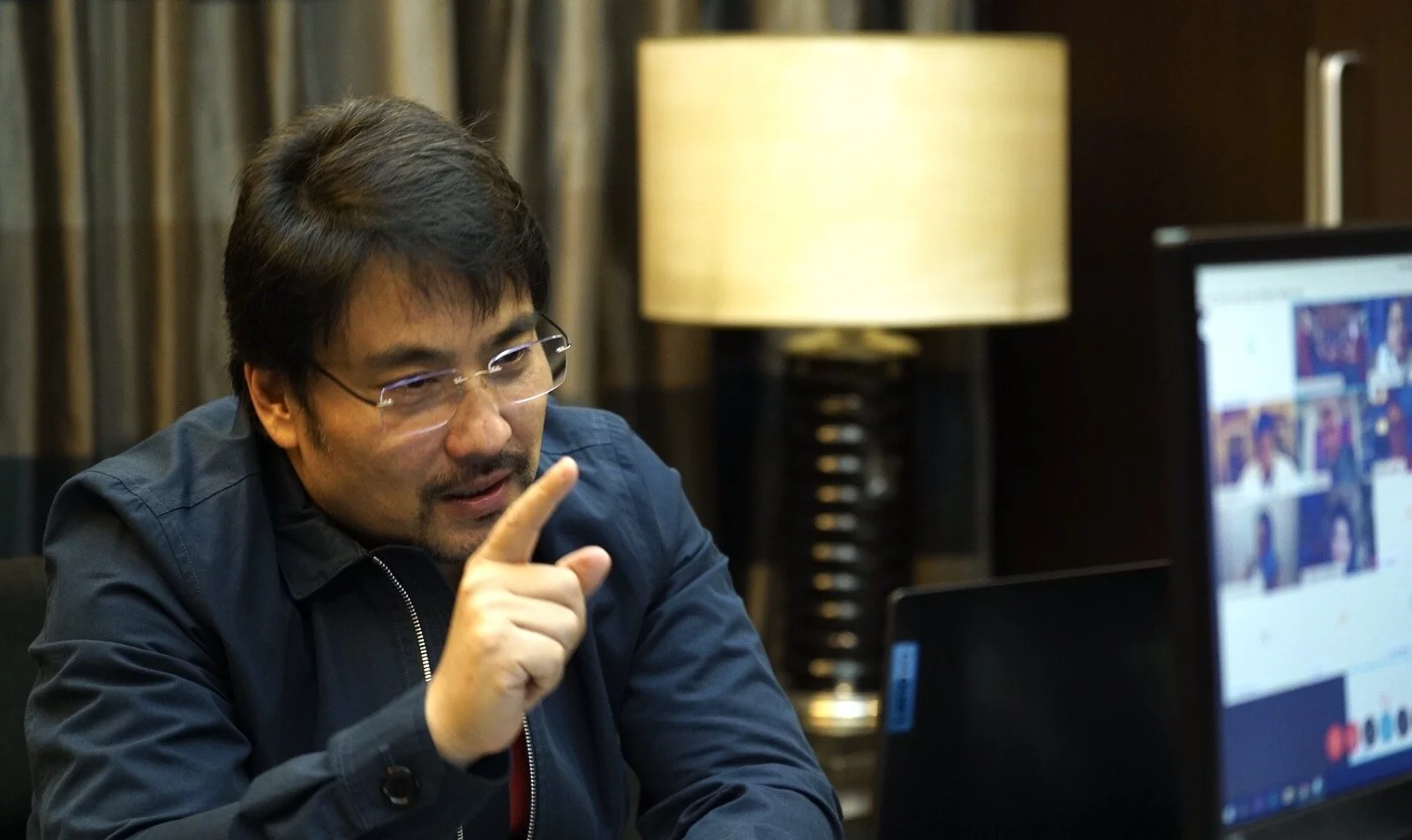  	Revilla seeks Senate review on government's repatriation efforts for OFWs