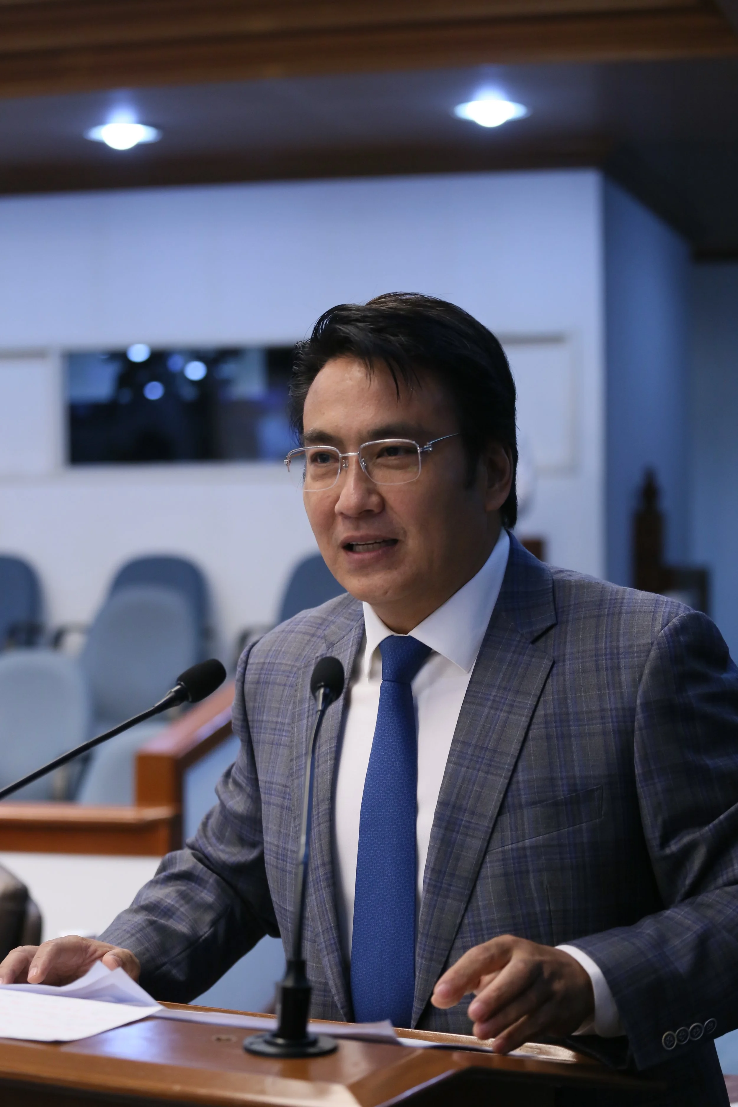 Gcash, Globe top execs promise Revilla security, reliability, and service improvements