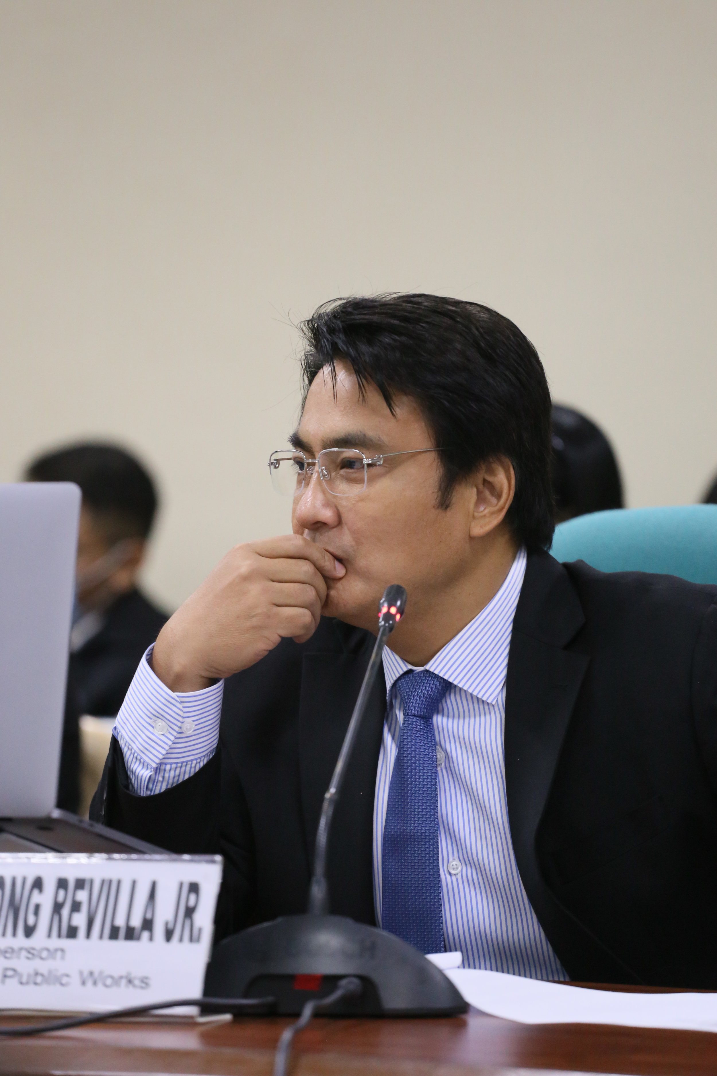 REVILLA VOWS TO ASSIST LGUs IN PROMOTING LOCAL INFRA DEVELOPMENT