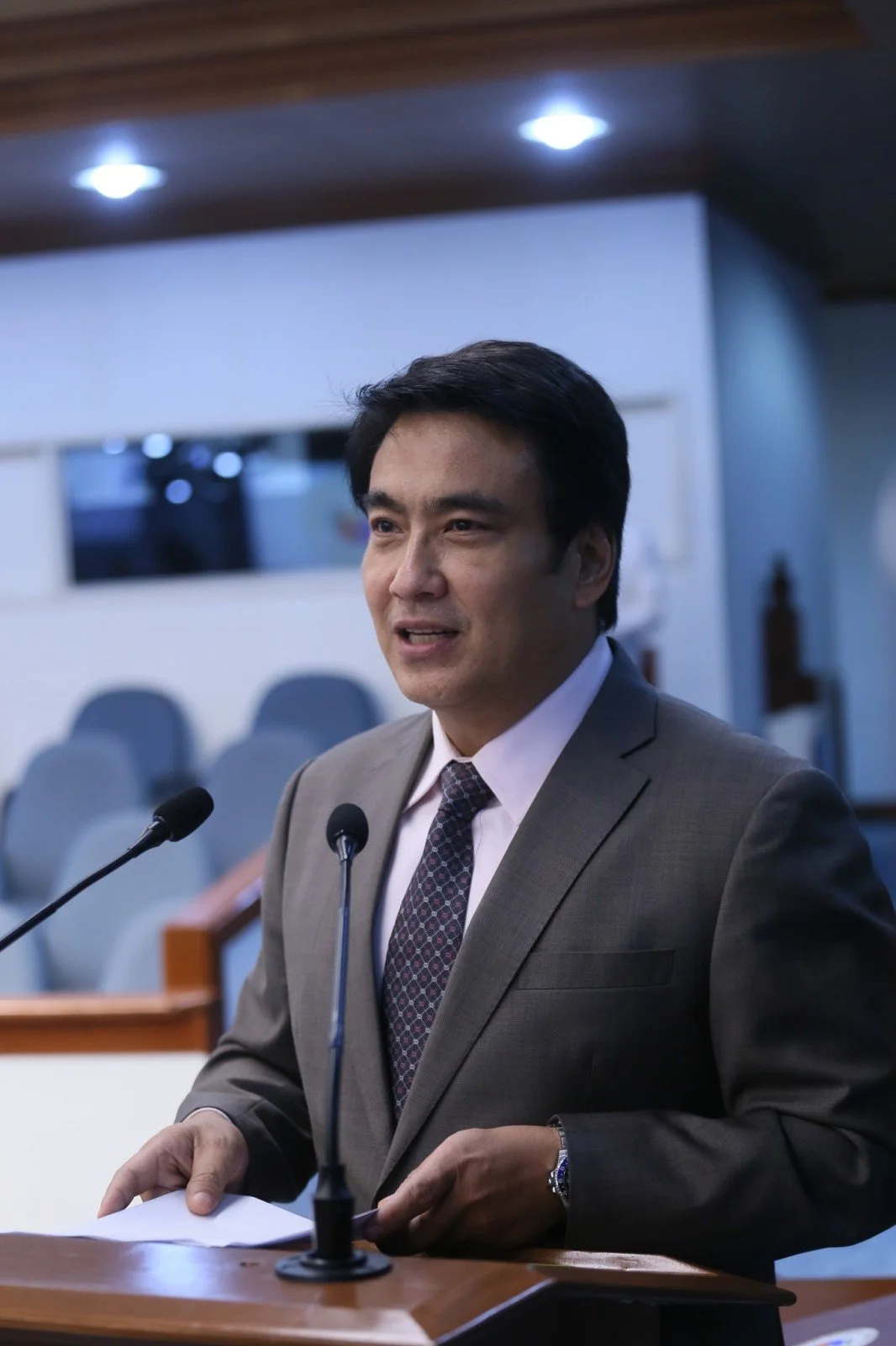 Revilla asks OP to consider 'no work-no pay' workers in "It's showtime" appeal