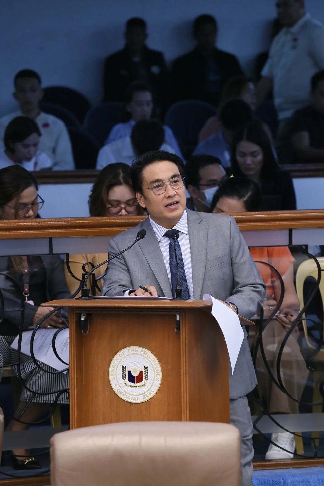 BONG REVILLA - KAMPEON NG MANGGAGAWA