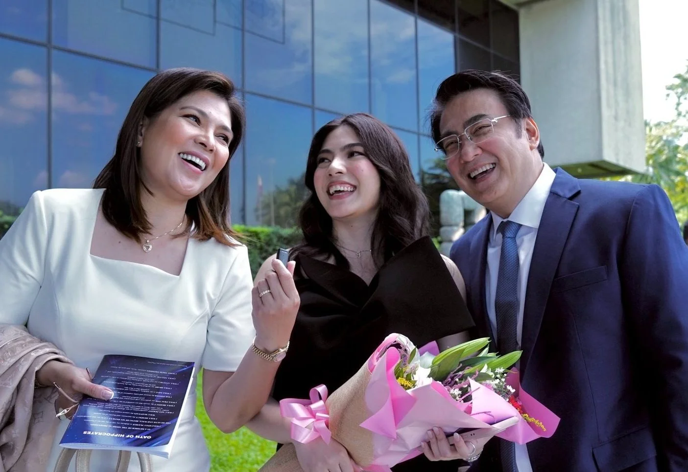 SEN. BONG REVILLA’S DAUGHTER LOUDETTE BAUTISTA TAKES OATH AS A FULL-FLEDGED DOCTOR
