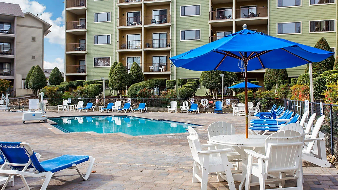 Laurel Crest 3.jpg
