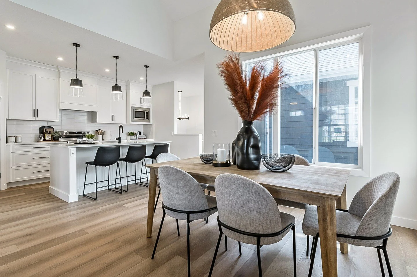 Nothing beats that Sunday morning feeling. ⁠
⁠
This kitchen was built for connection, comfort and quiet moments just like this one.