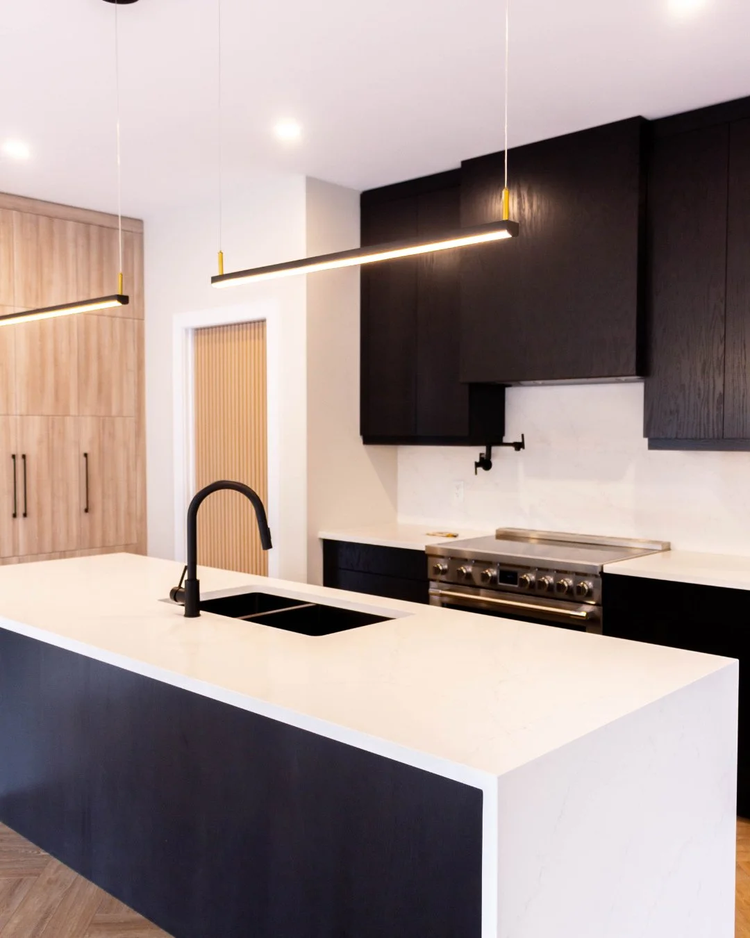 All this - and more, can be yours when you build custom with Alves Development🤩