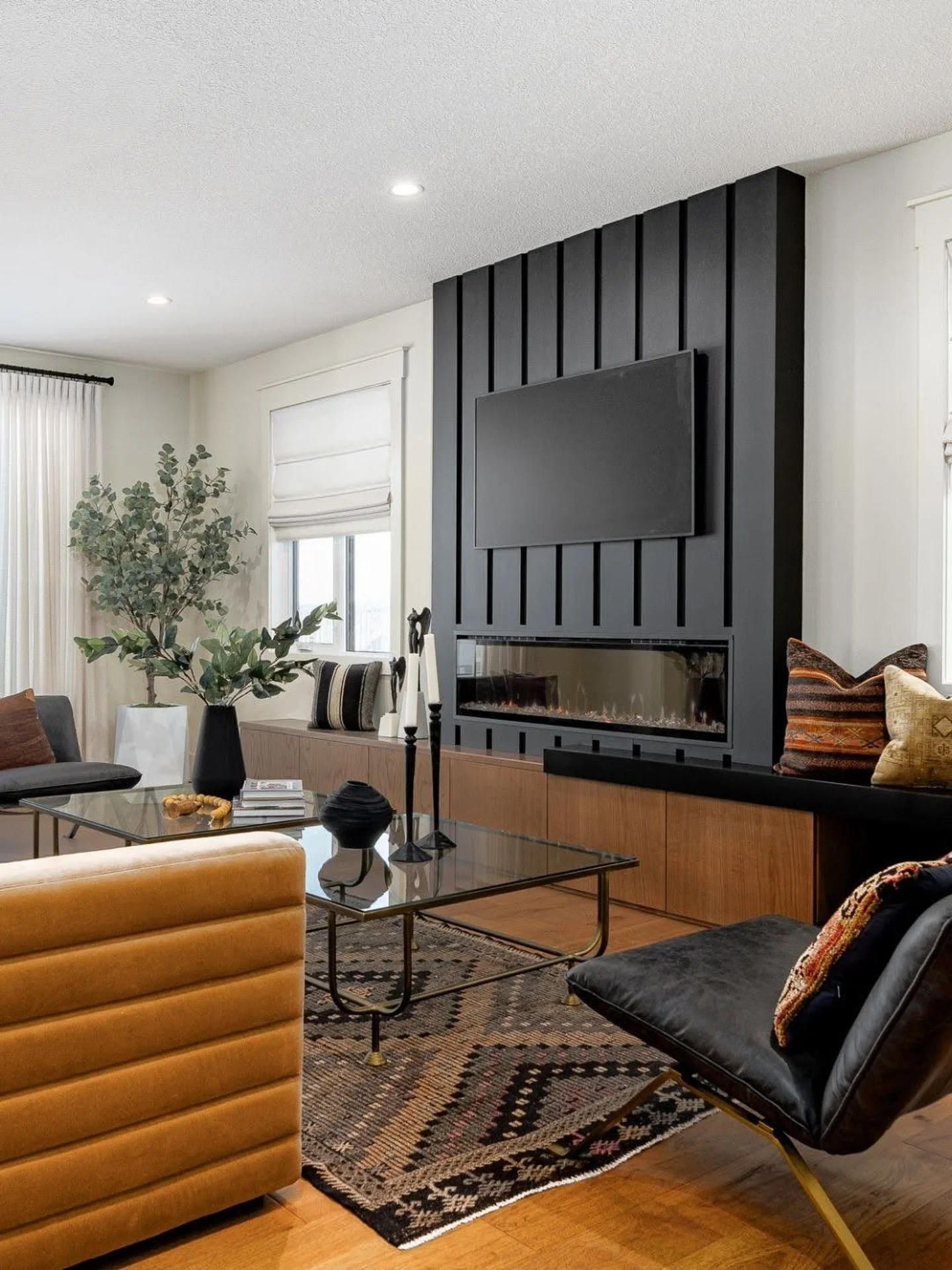 What sets a custom builder apart? It&rsquo;s a mix of proven history and precision.

When choosing a partner for your build, ensure they check every box:

- 45 years of proven experience
- Trades who treat your home like their own
- A standard of qua
