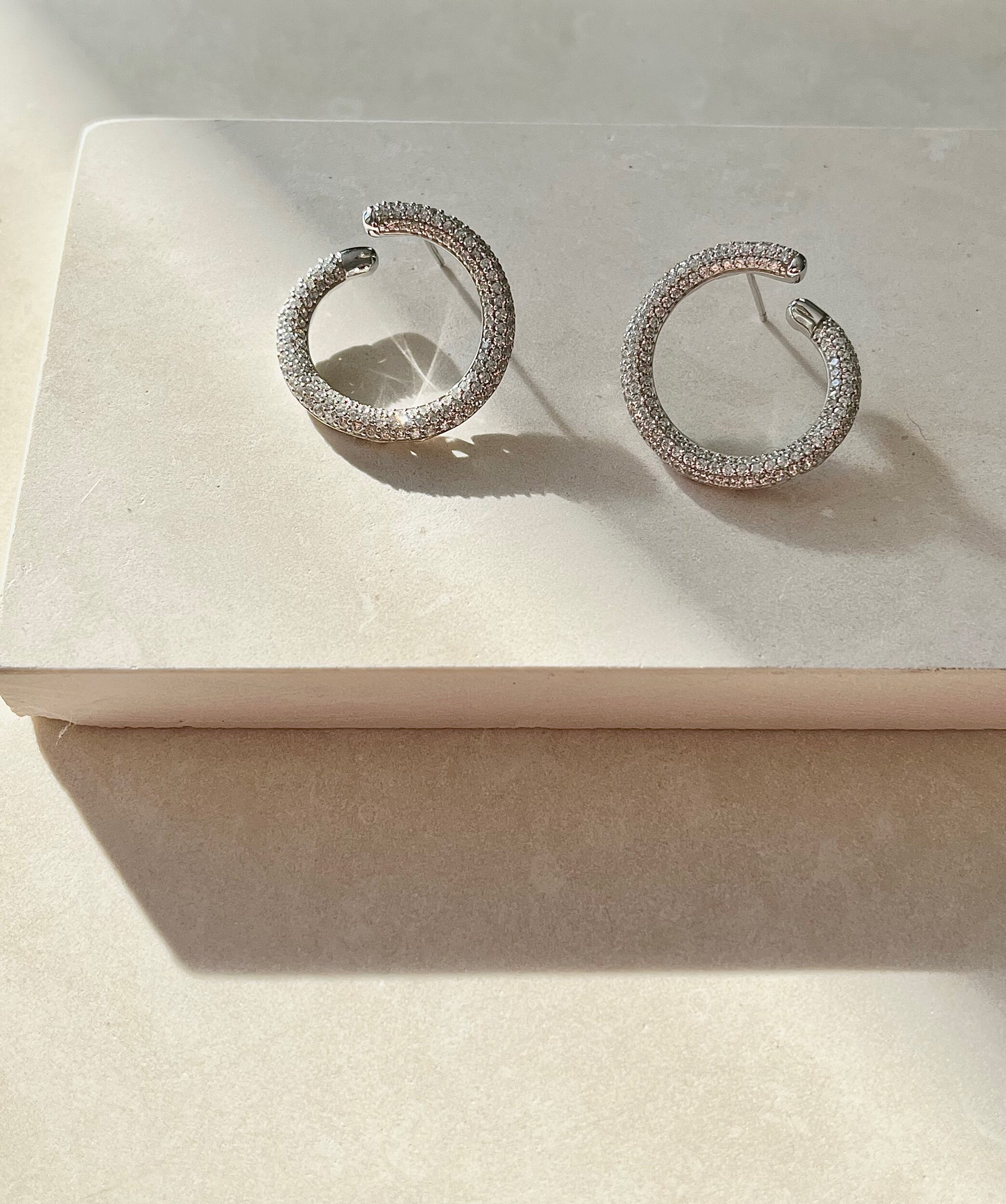 80A19F00-FFFF-4649-8F23-530118A52F38