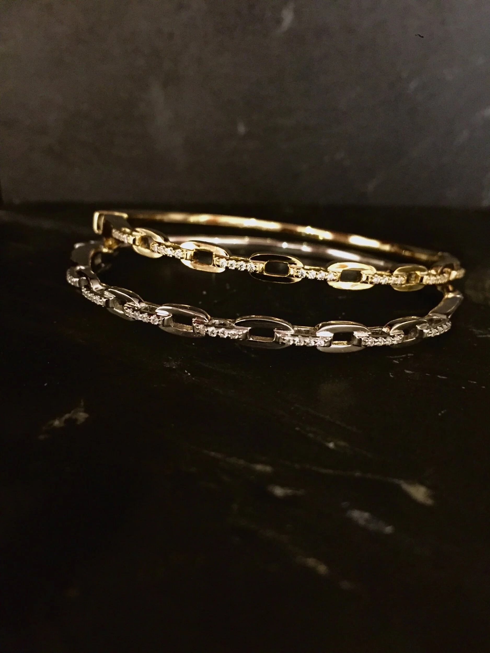 E5745F20-F24D-4072-8EE8-309B01B0974F