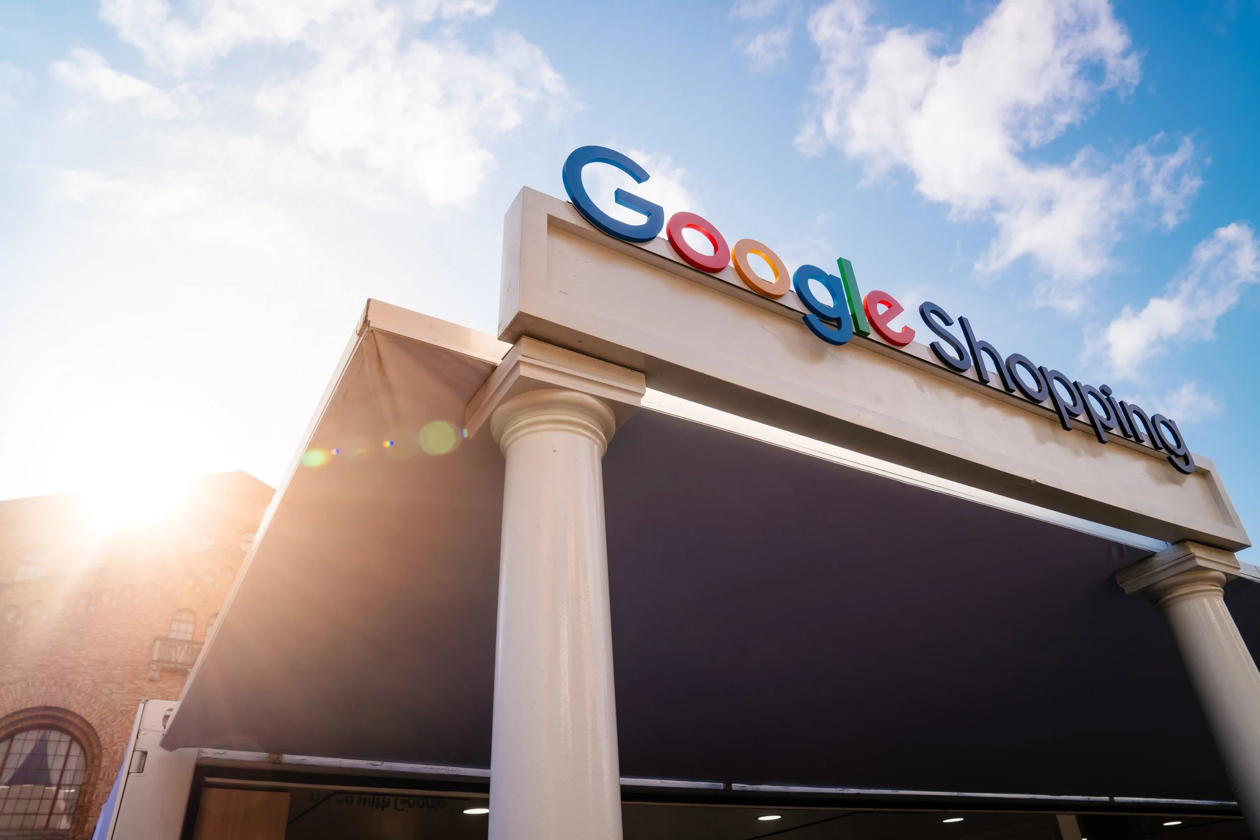 082625-GoogleShopping-UTAustin-RogerHo-RH305709 (1).jpg