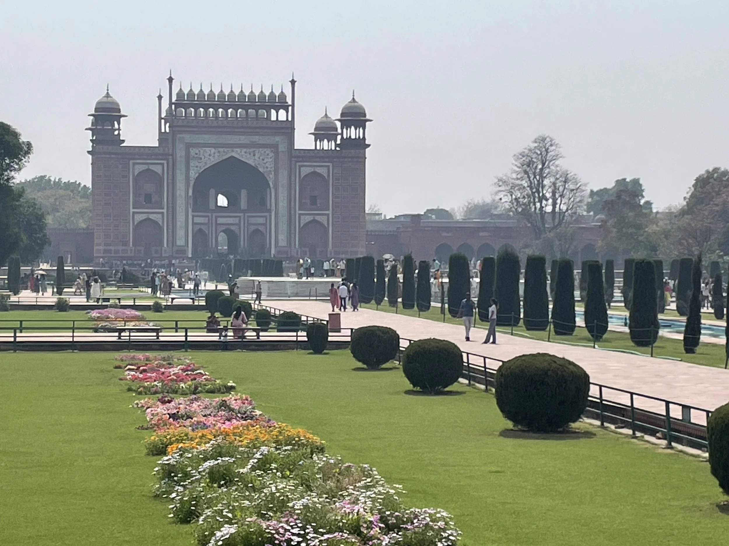 Taj_Gardens.jpg