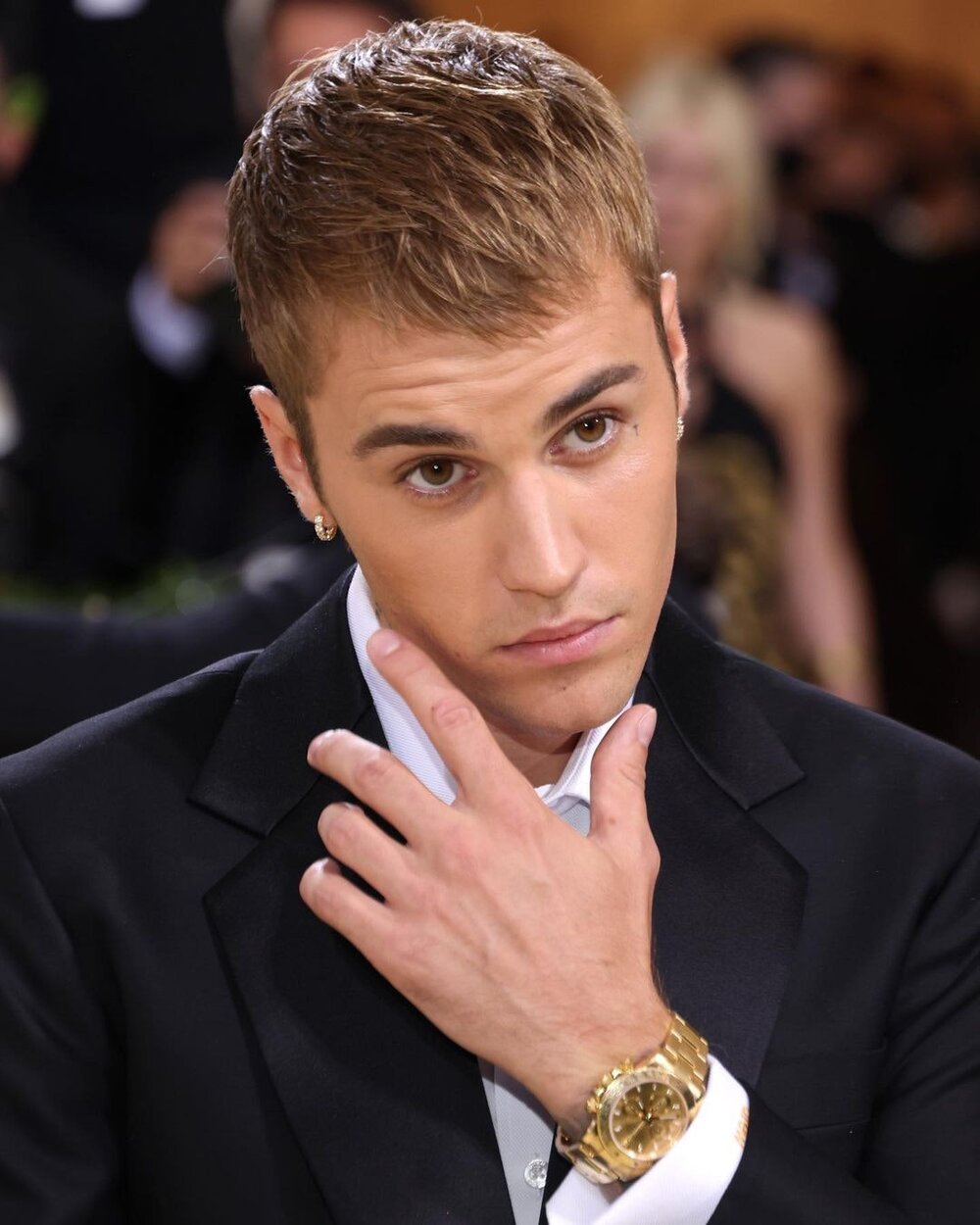 Watch Spotting: Celebrities who wore their own watches to the Met Gala —  Rescapement.