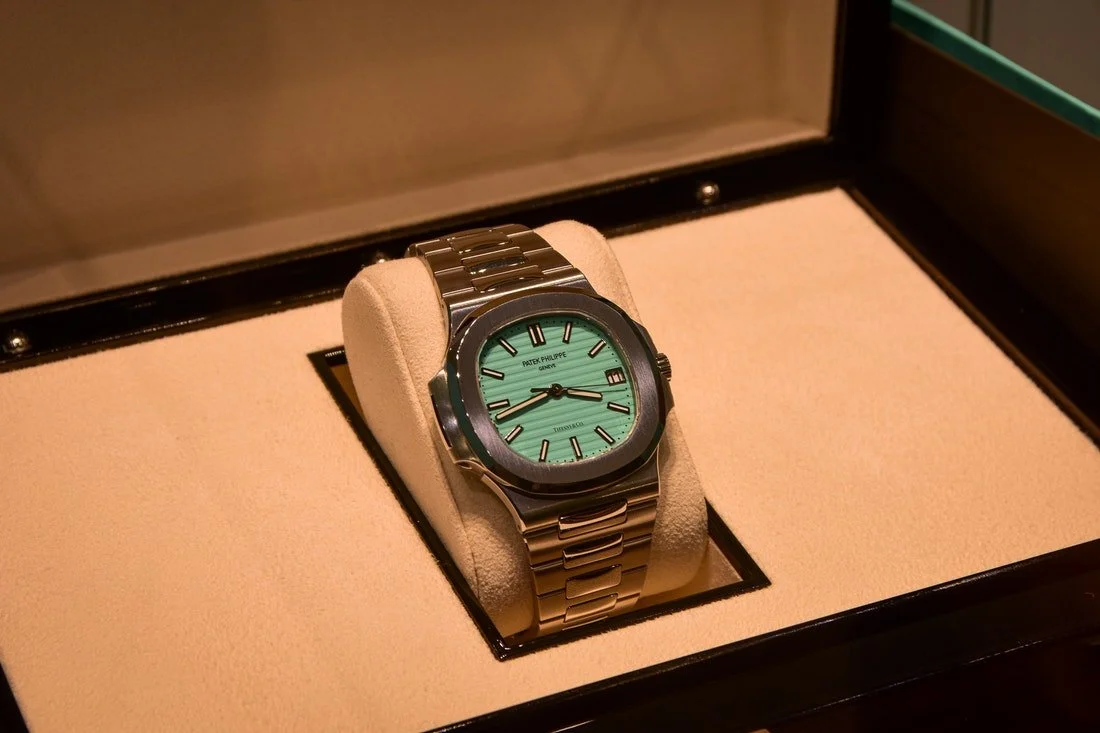 Significant Lots: Tiffany Blue, Retailer-Signed Watches, Coin Watches