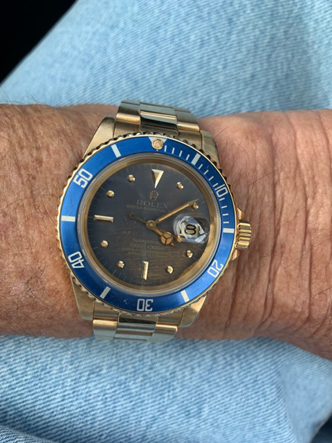 gold rolex submariner