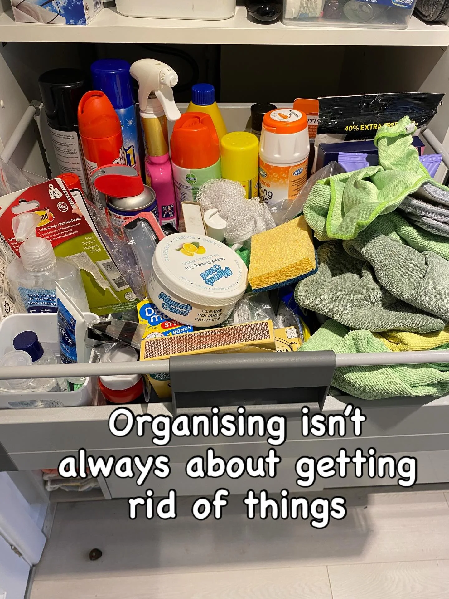 Organising isn&rsquo;t always about getting rid of things.

This drawer didn&rsquo;t need a big clear-out.
Everything already belonged here.
I was inspired by a helpful paper template tip I first saw from @declutterdollies (thank you Dilly) and adapt