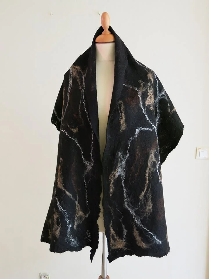 black and brownwhite scarf.jpg