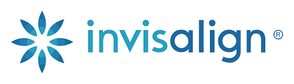Invisalign tillverkar skenorna och utbildar tandläkarna.