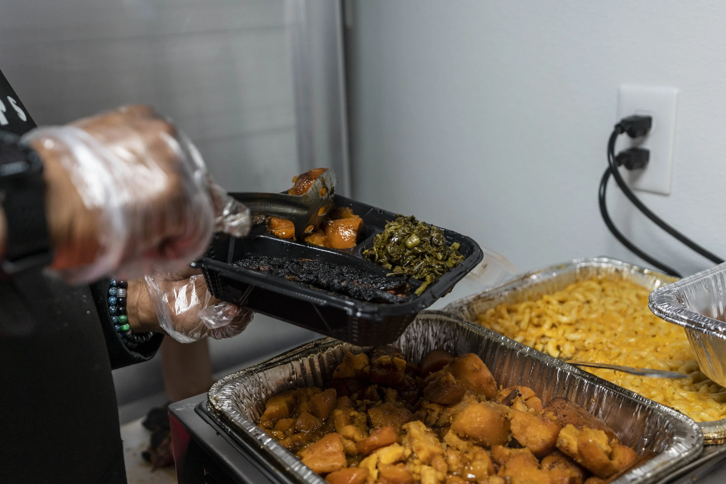 About — Smoker's Delight BBQ